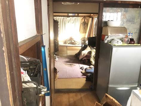【東京都大田区】特殊清掃の施工事例|コタツの中で発見された孤独死現場とは? Before
