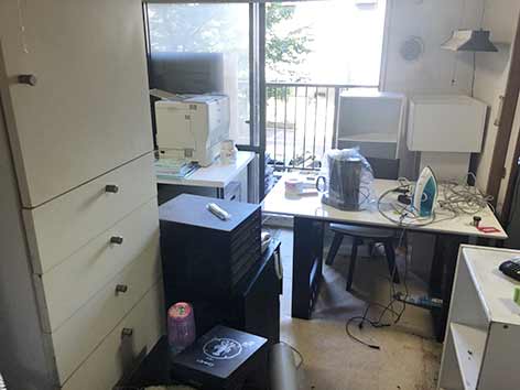 事務所兼自宅に使用していた部屋の遺品整理【東京都北区】 Before