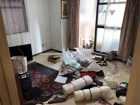 駐車場まで100mある現場で行った遺品整理の事例【横浜市港南区】 Before