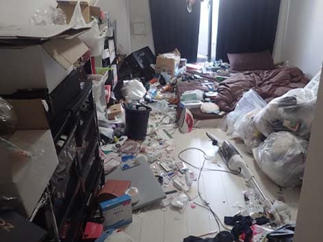 【東京都練馬区】汚部屋の清掃施工事例!排水溝の詰まりも即日対応で徹底清掃 Before