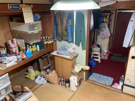 入居者が一人の二階建て木造アパートで起きた孤独死の特殊清掃【東京都八王子市】 Before