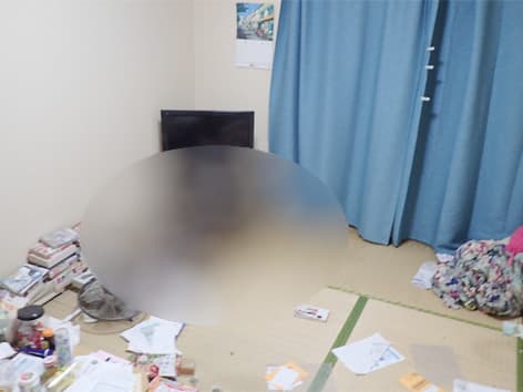1か月以上放置されていた孤独死現場、近隣の苦情に対する迅速な特殊清掃【神奈川県逗子市】 Before