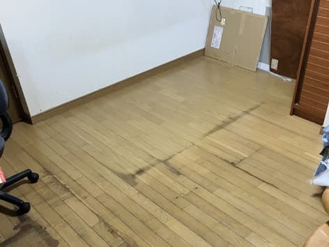【東京都杉並区】特殊清掃の施工事例|ベッド上で発見された孤独死現場に徹底した脱臭・清掃対応を行った一部始終とは? After