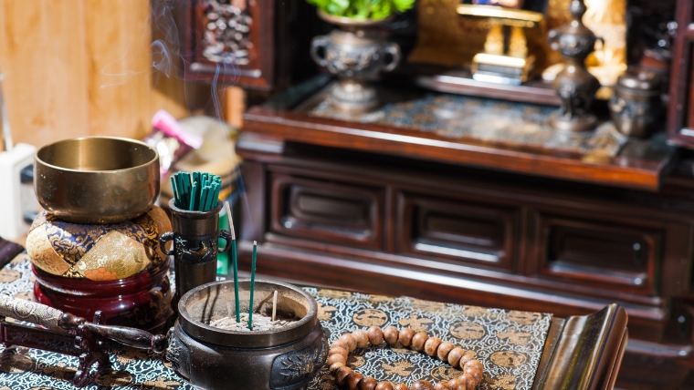 仏壇を処分する前に行う供養や閉眼供養について解説する章に使用する仏壇の写真